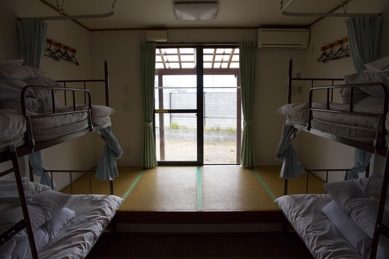 Yakushima Youth Hostel Экстерьер фото