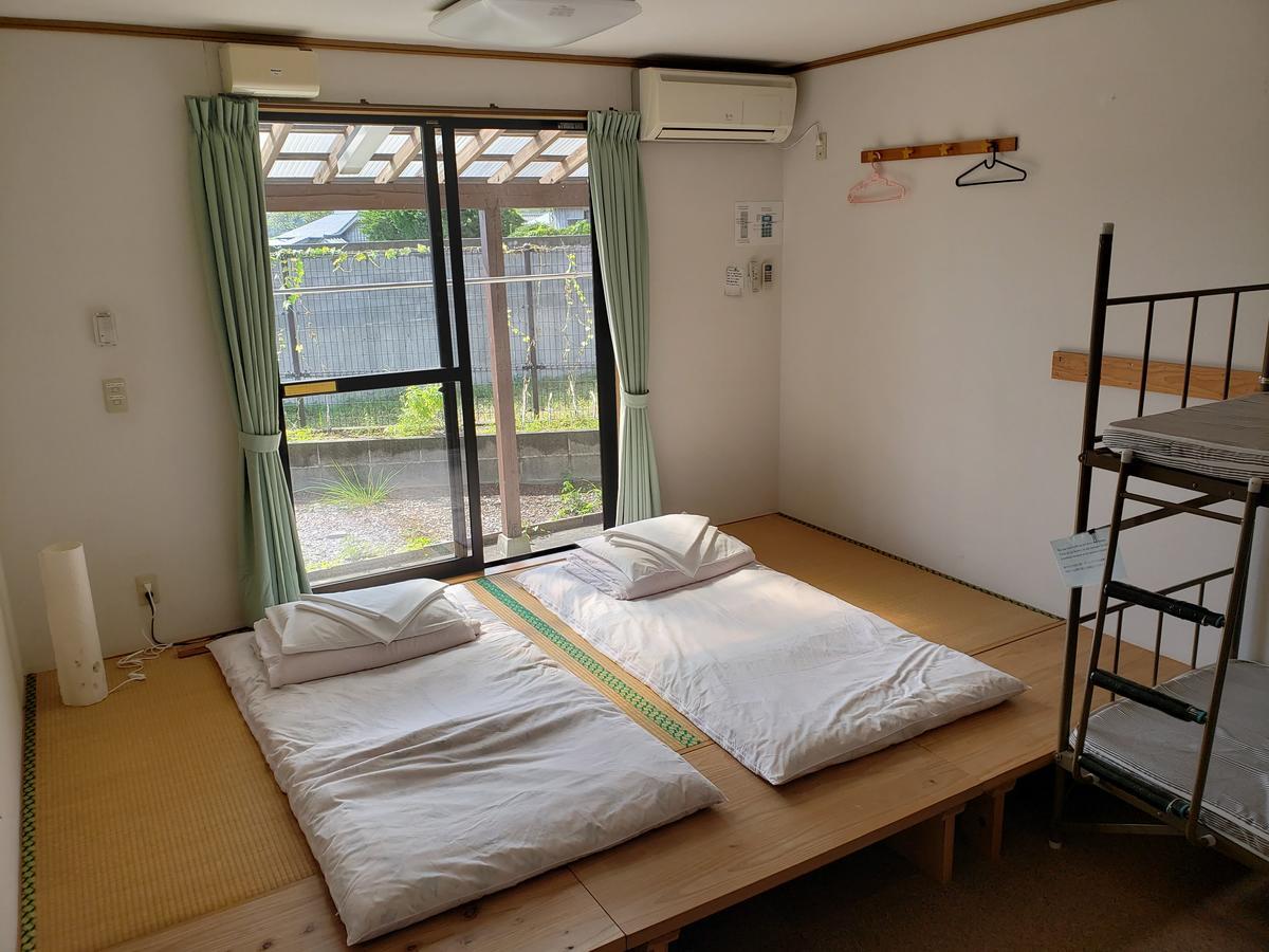 Yakushima Youth Hostel Экстерьер фото